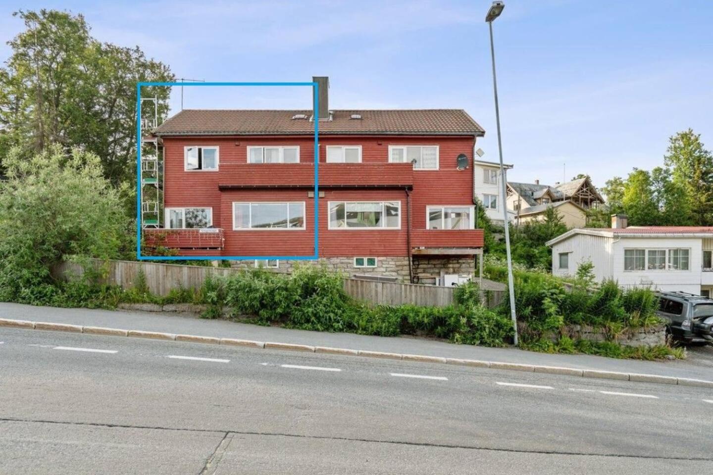 Semi-Detached House Downtown Tromsø Exterior foto